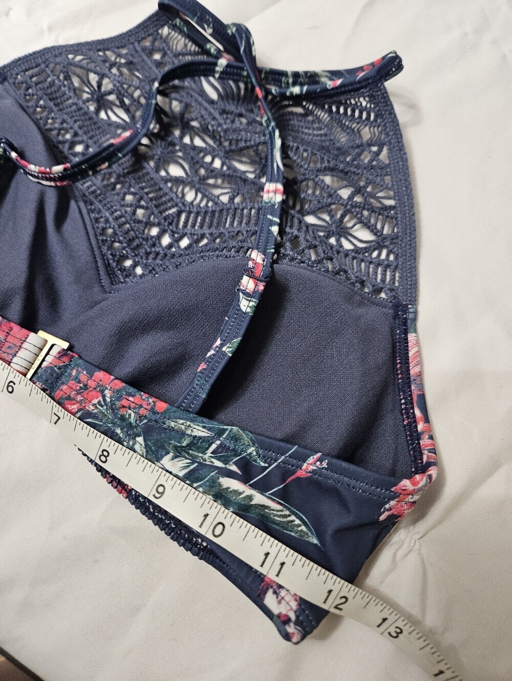 Roxy New Blue Floral Arizona Dream High Neck Crochet Trim Bikini Top Size Small! - Picture 5 of 5